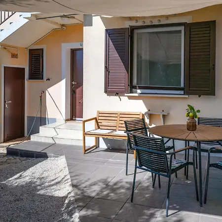 Gorgeous In With Wifi Apartment Fazana